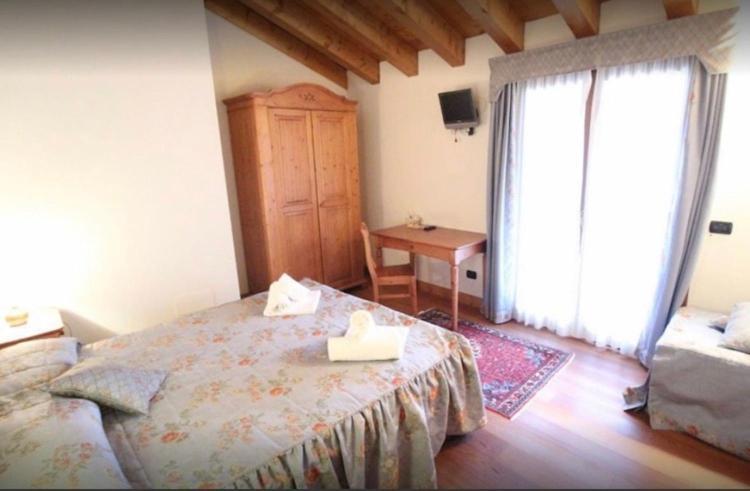 Agriturismo Al Credazzo ファッラ・ディ・ソリーゴ エクステリア 写真